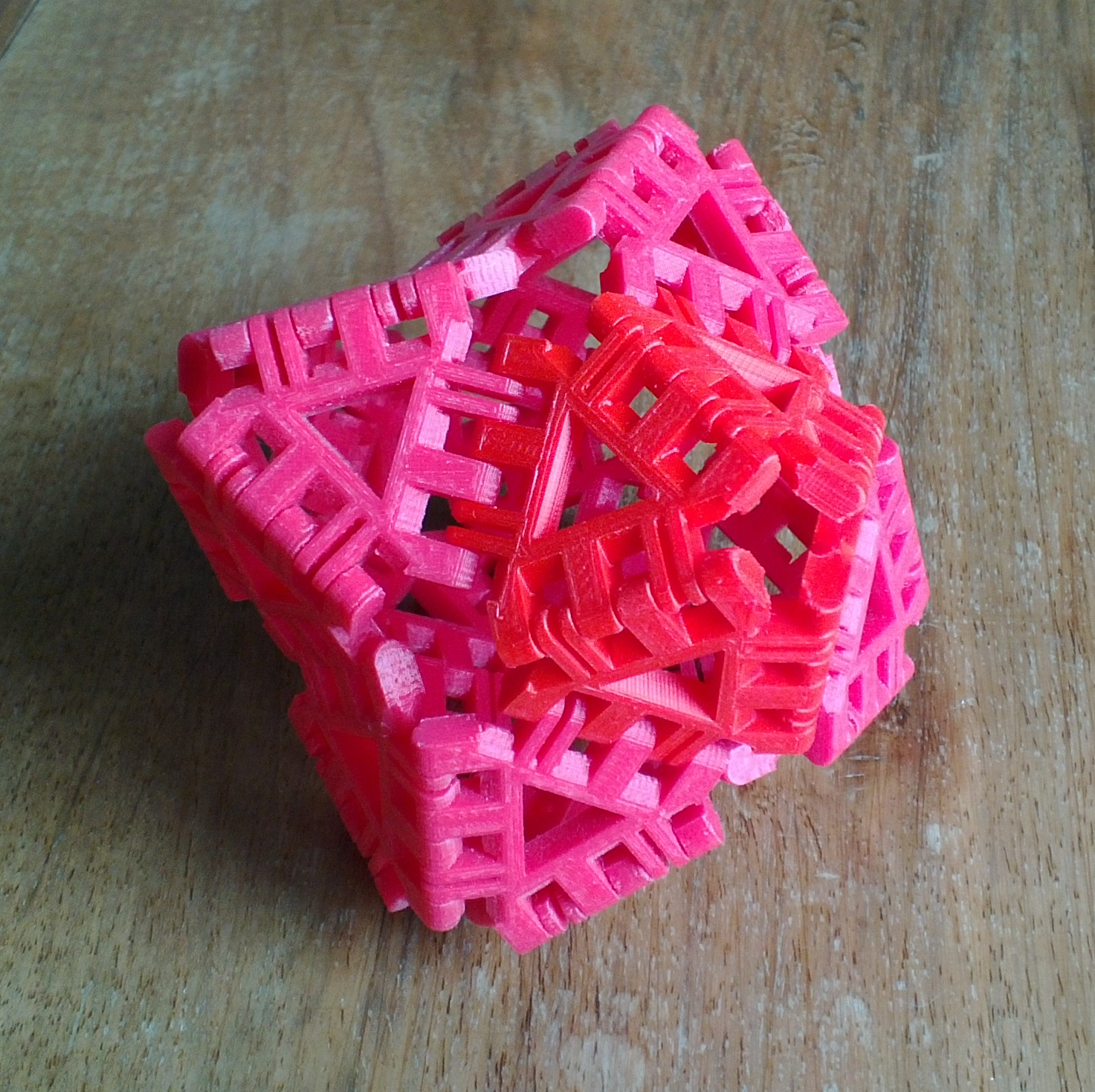 Cover image for article 'Augmented Cube'
